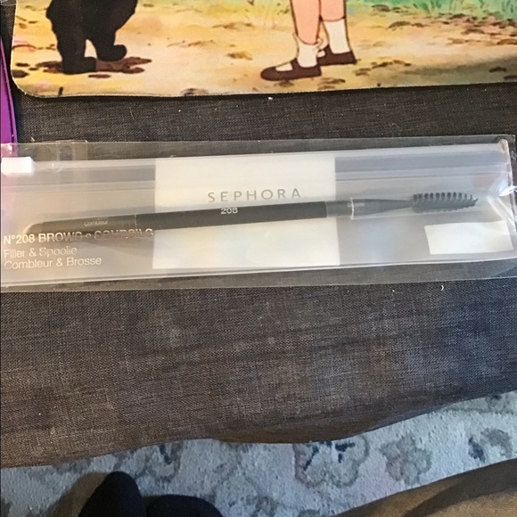 Sephora Eyes and Brows Brushes with Holographic Face and cheek palette - Picture 3 of 11